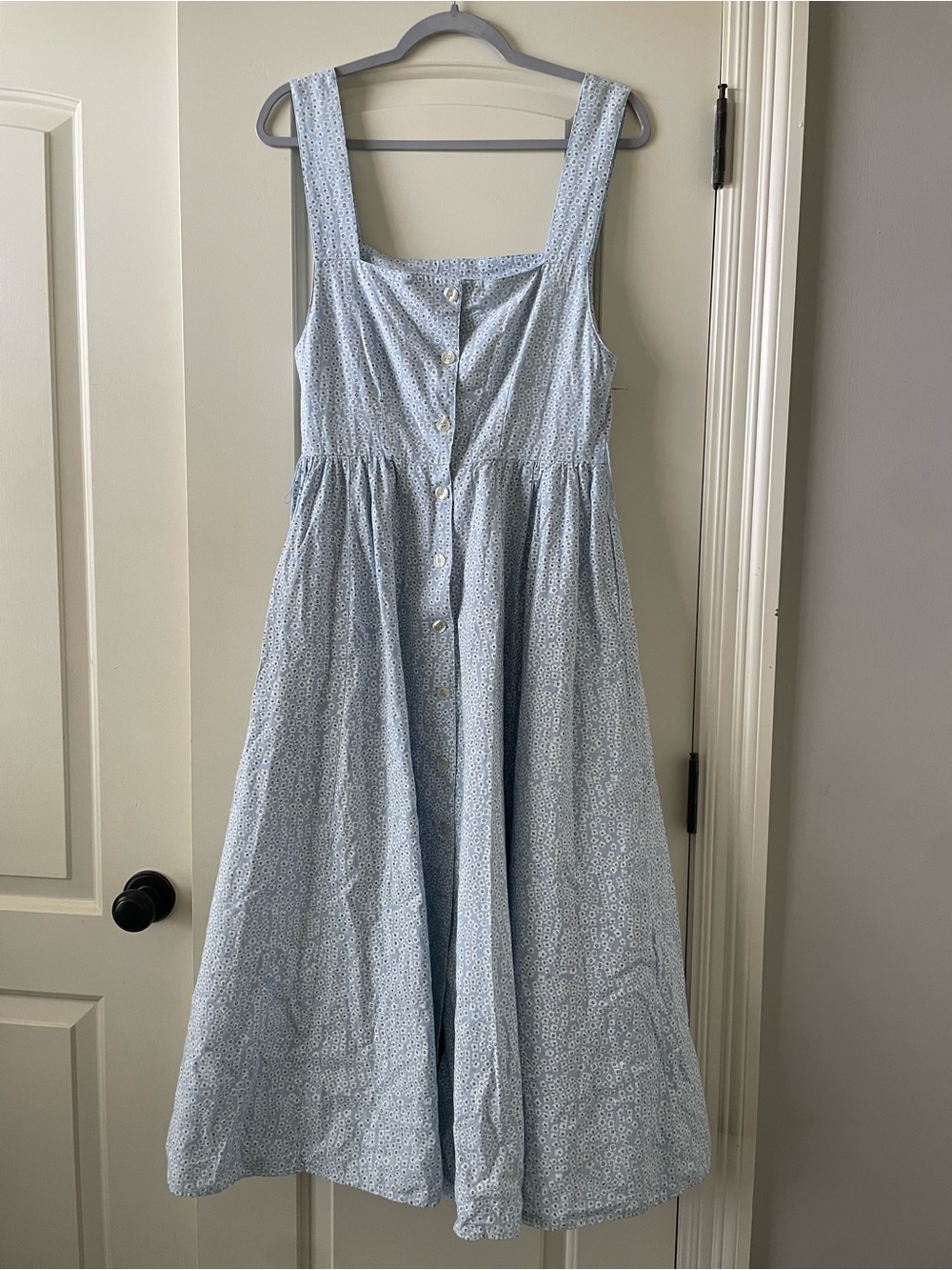 VINTAGE Light Blue Floral Women’s SZ 8 Cotton Midi Summer Dress - Picture 2 of 7